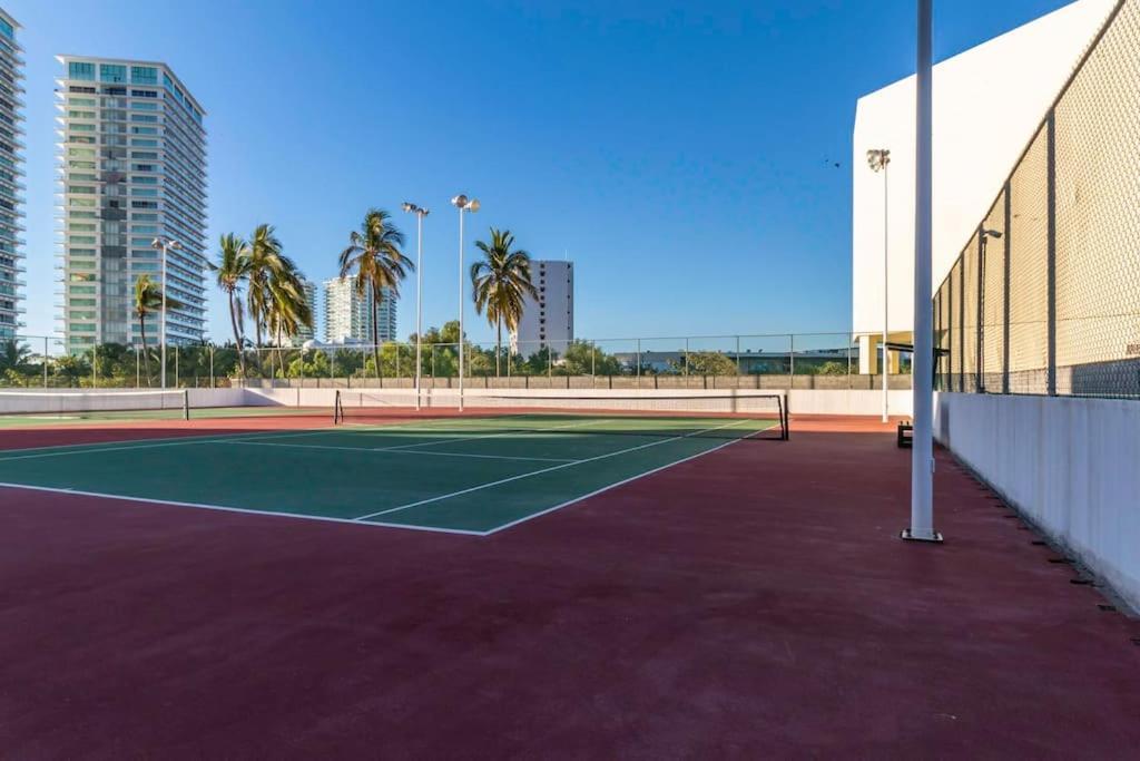 Ocean Front Grand Venetian Corner Condo Puerto Vallarta Exterior foto